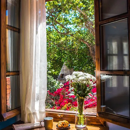 Favela Living Space Pensjonat 4*