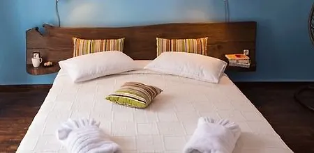 Guest house Favela Living Space 3*