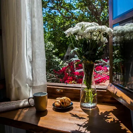 Guest house Favela Living Space Chania (Crete)