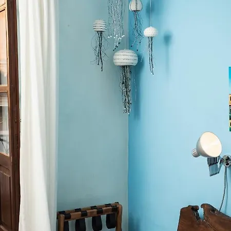 Favela Living Space Gasthuis 3*