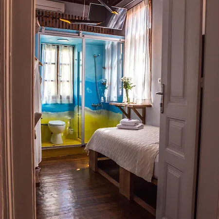 بيت ضيافة Favela Living Space