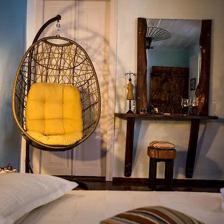 Favela Living Space بيت ضيافة 4*