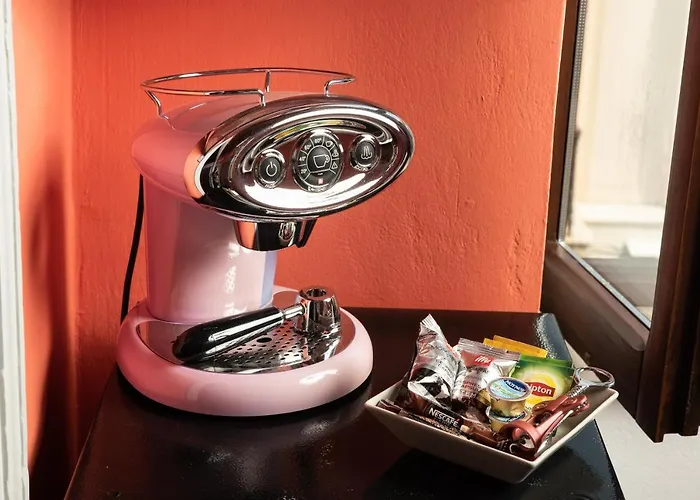 Favela Living Space 하니아