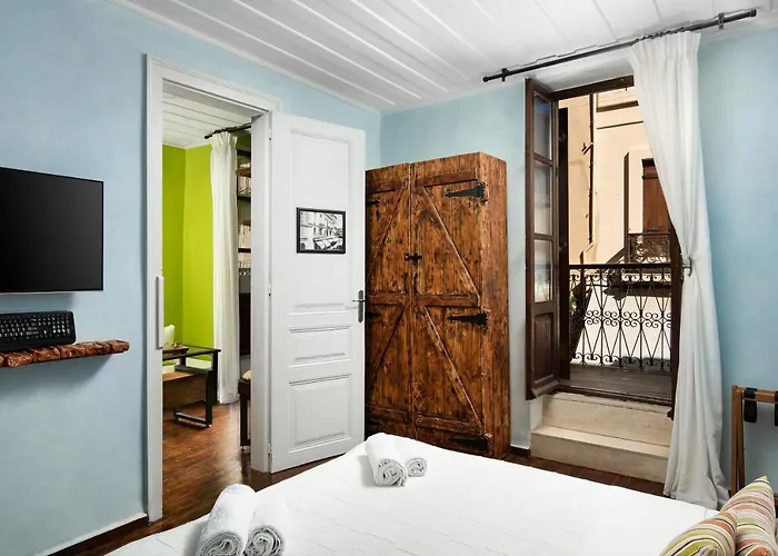 Pensión Favela Living Space La Canea