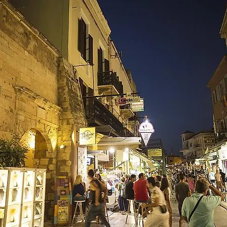בית הארחה Favela Living Space 3*