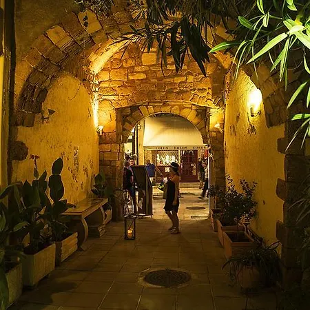 Favela Living Space 3* Chania (Crete)