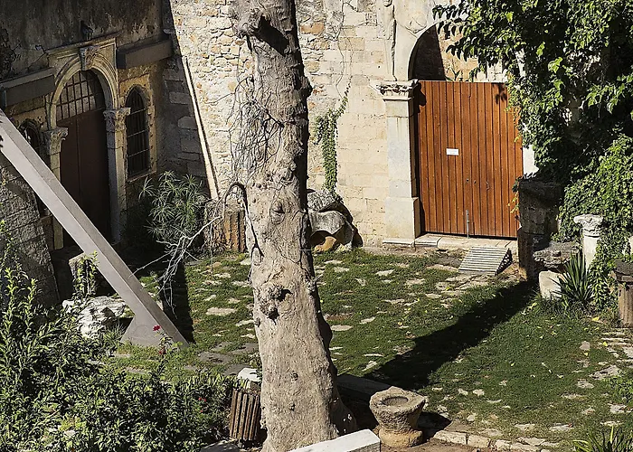 Favela Living Space Guest house Chania (Crete)